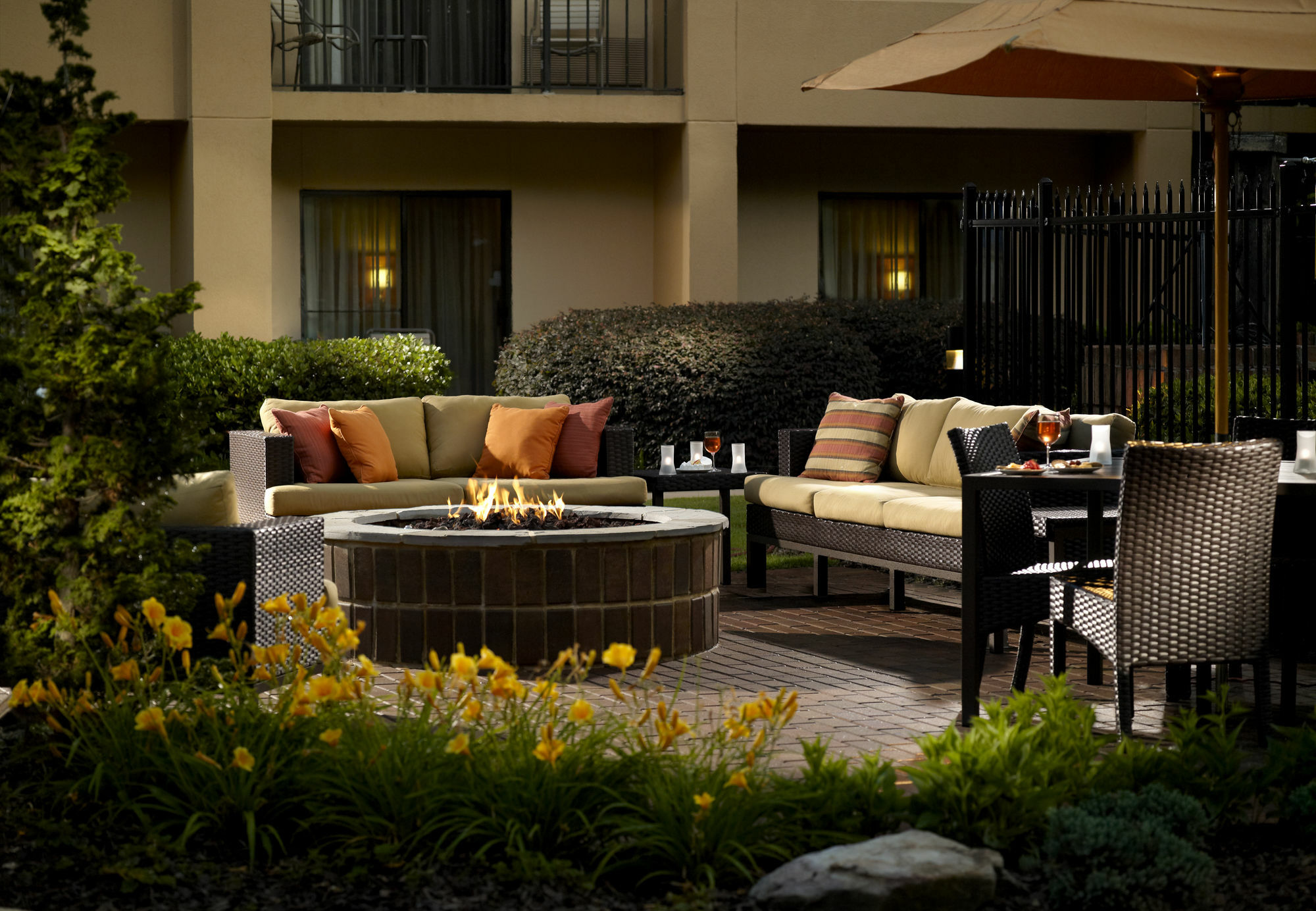 Courtyard By Marriott Perimeter Center Hotel
