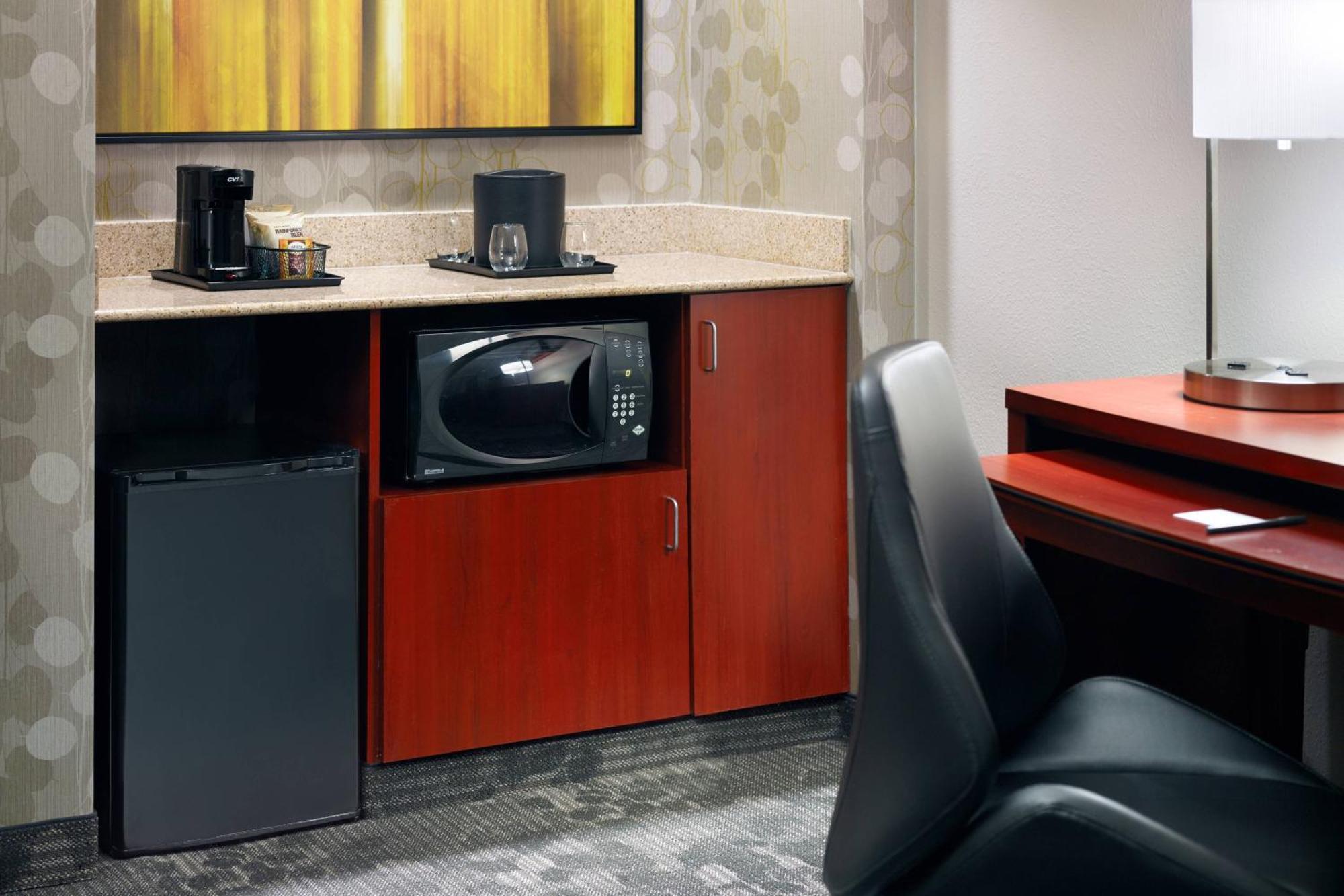Courtyard By Marriott Perimeter Center 3*